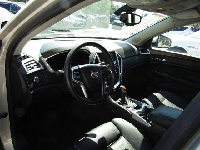 Photo of 2014 Tan Cadillac SRX