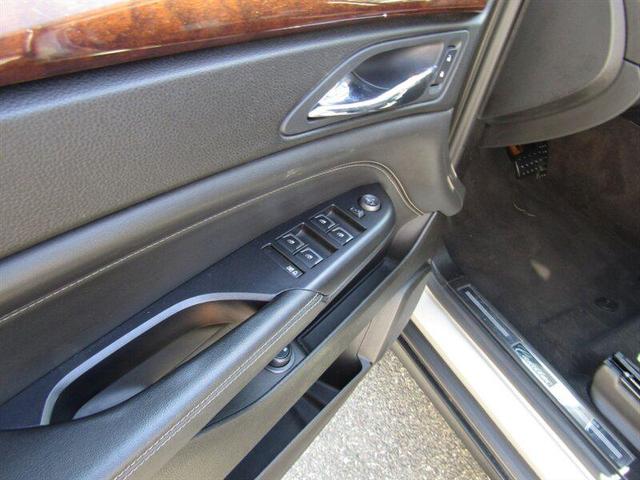 Photo of 2014 Tan Cadillac SRX