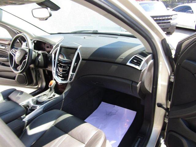 Photo of 2014 Tan Cadillac SRX