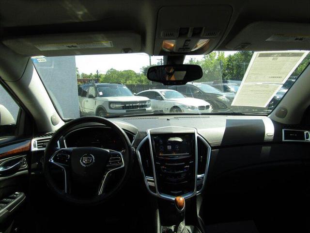 Photo of 2014 Tan Cadillac SRX
