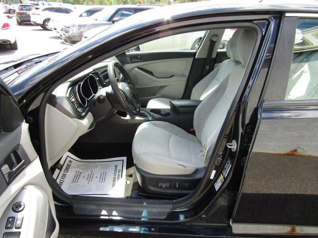 Photo of 2013 Ebony Black Kia Optima