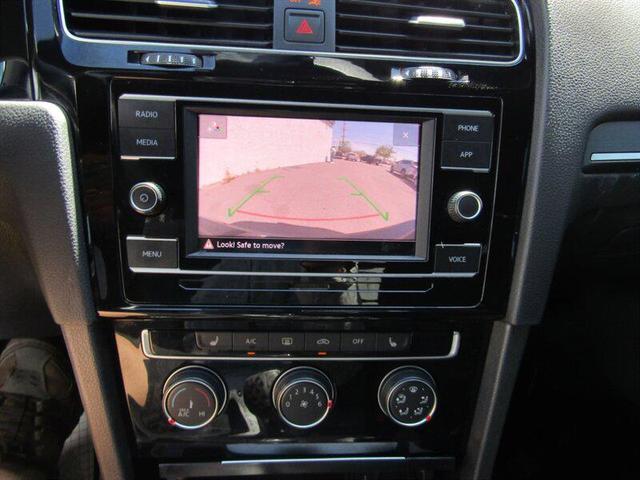 Photo of 2020 Deep Black Pearl Volkswagen Golf