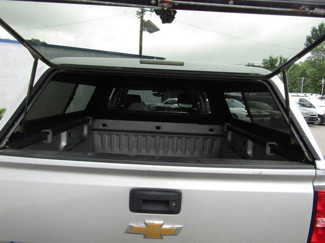 Photo of 2018 Silver Ice Metallic Chevrolet Silverado 1500