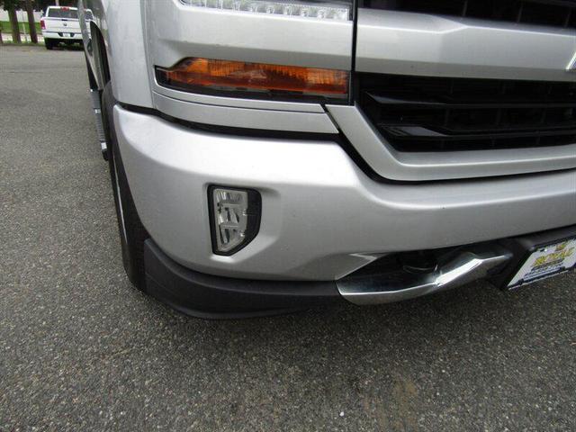 Photo of 2018 Silver Ice Metallic Chevrolet Silverado 1500