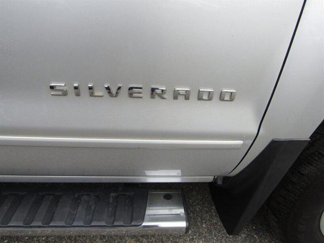 Photo of 2018 Silver Ice Metallic Chevrolet Silverado 1500