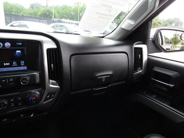 Photo of 2018 Silver Ice Metallic Chevrolet Silverado 1500