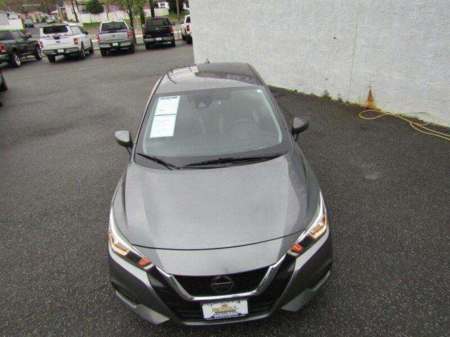 Photo of 2020 Gun Metallic Nissan Versa
