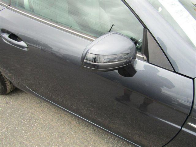 Photo of 2012 Steel Gray Metallic Mercedes-Benz SLK-Class
