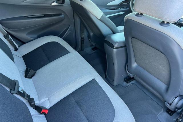 Photo of 2019 Summit White Chevrolet Bolt EV