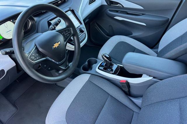 Photo of 2019 Summit White Chevrolet Bolt EV