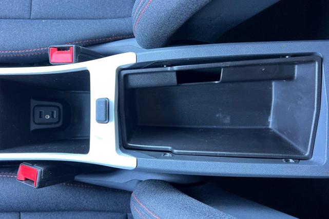 Photo of 2019 Summit White Chevrolet Bolt EV