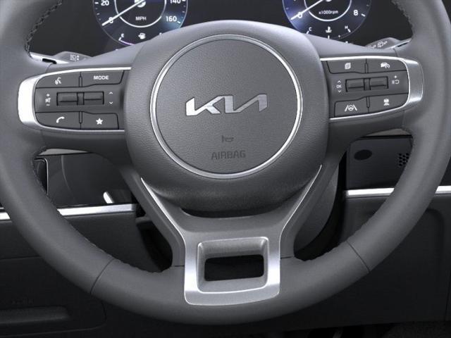 Photo of 2025 Glacier White Pearl/Ebony Black Roof Kia Sportage