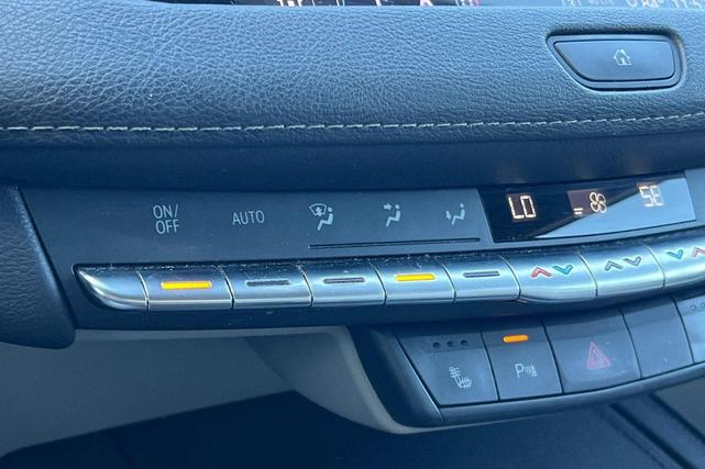 Photo of 2020 Radiant Silver Metallic Cadillac XT4