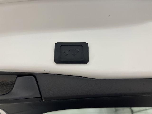 Photo of 2024 Ice Cap Toyota RAV4