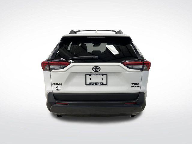 Photo of 2024 Ice Cap Toyota RAV4