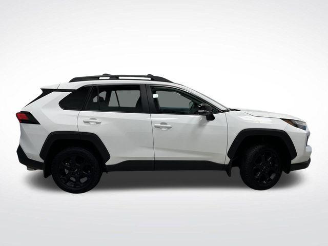 Photo of 2024 Ice Cap Toyota RAV4