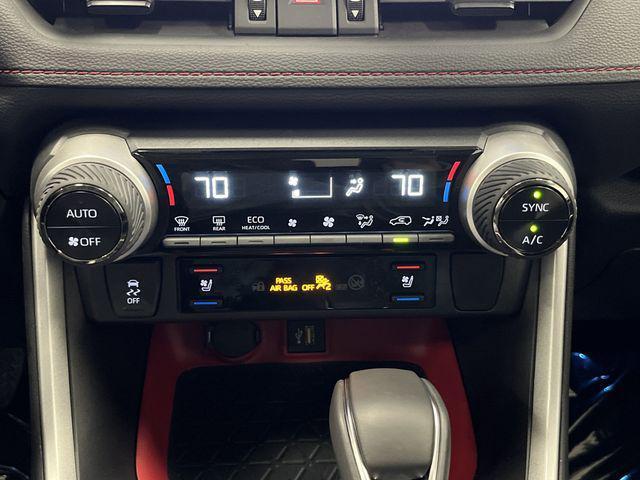 Photo of 2024 Ice Cap Toyota RAV4