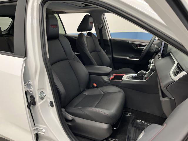 Photo of 2024 Ice Cap Toyota RAV4