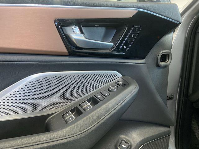 Photo of 2022 Lunar Silver Metallic Acura MDX
