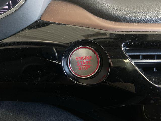 Photo of 2022 Lunar Silver Metallic Acura MDX