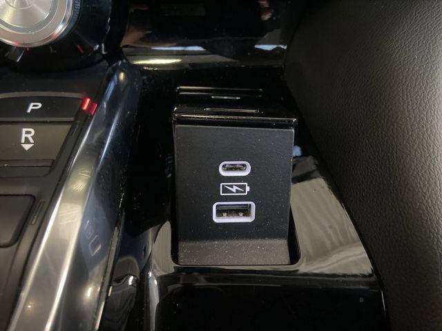 Photo of 2022 Lunar Silver Metallic Acura MDX
