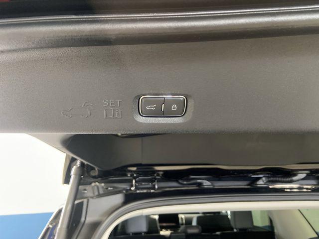 Photo of 2025 Agate Black Metallic Ford Expedition Max