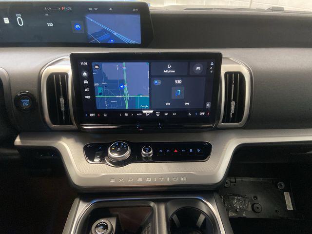 Photo of 2025 Agate Black Metallic Ford Expedition Max