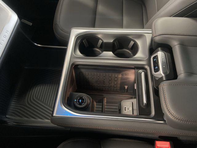 Photo of 2025 Agate Black Metallic Ford Expedition Max