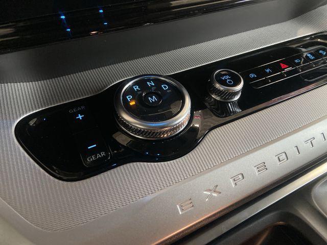 Photo of 2025 Agate Black Metallic Ford Expedition Max