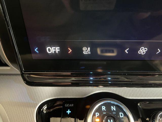 Photo of 2025 Agate Black Metallic Ford Expedition Max