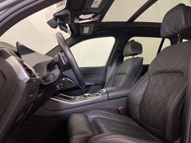 Photo of 2024 Gray BMW X5