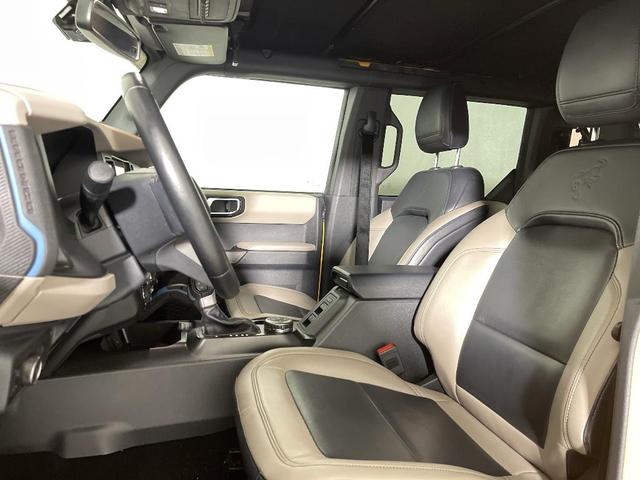 Photo of 2022 Cyber Orange Metallic Tricoat Ford Bronco