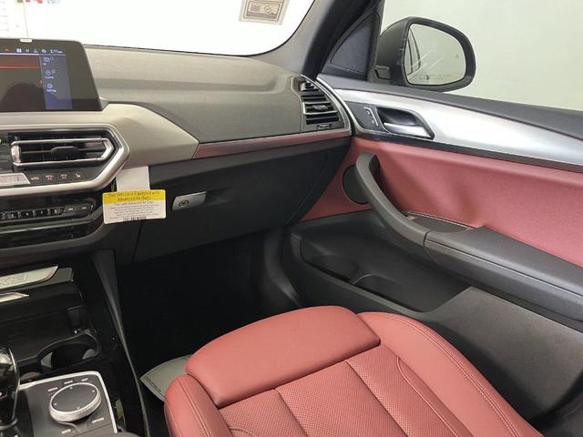 Photo of 2024 Gray Metallic BMW X3