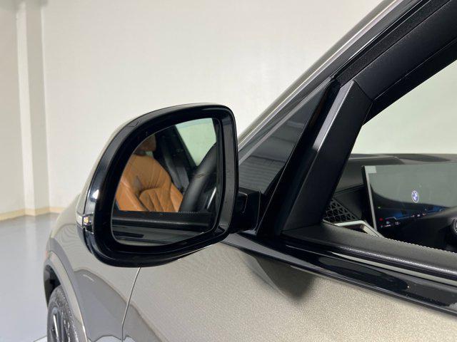 Photo of 2026 Manhattan Green Metallic BMW X5