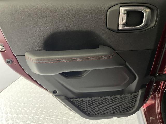 Photo of 2021 Snazzberry Pearlcoat Jeep Wrangler Unlimited