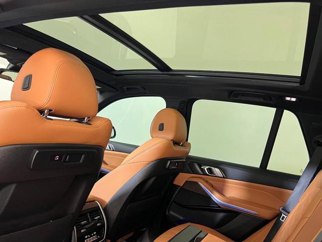 Photo of 2023 Phytonic Blue Metallic BMW X5