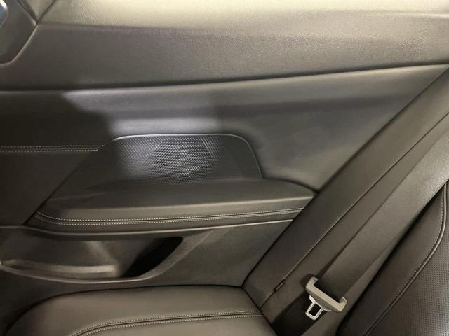 Photo of 2025 Mineral White Metallic BMW 430
