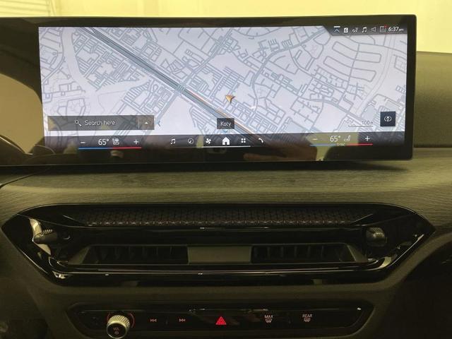 Photo of 2025 Mineral White Metallic BMW 430
