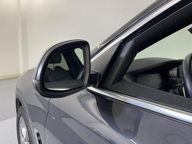Photo of 2022 Dark Graphite Metallic BMW X4