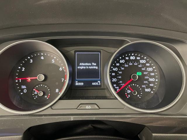 Photo of 2018 White Silver Metallic Volkswagen Tiguan