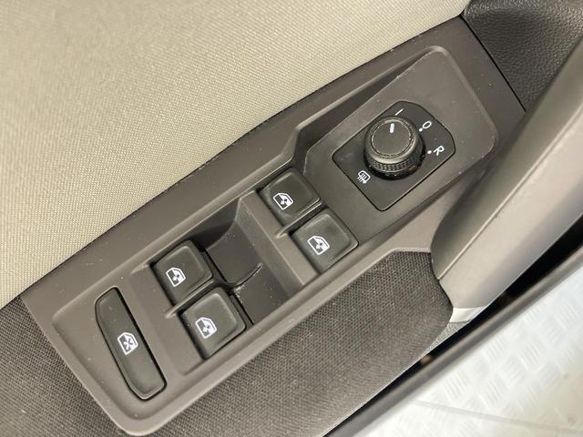 Photo of 2018 White Silver Metallic Volkswagen Tiguan
