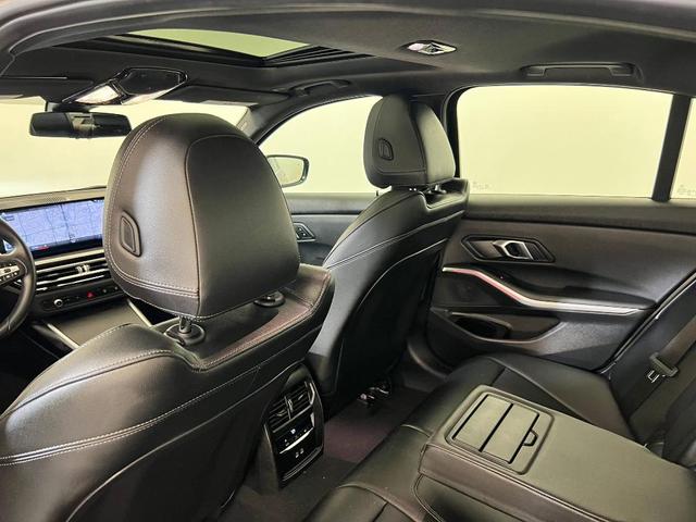 Photo of 2024 Gray BMW 330