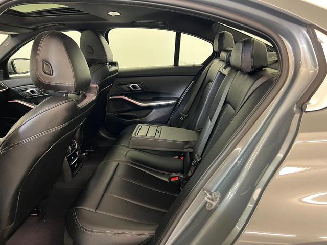 Photo of 2024 Gray BMW 330