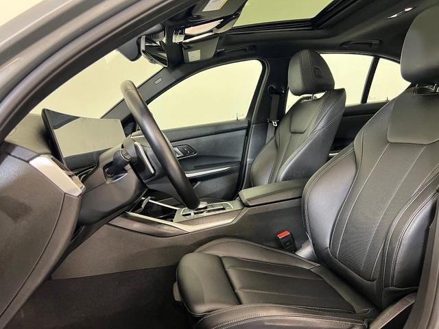 Photo of 2024 Gray BMW 330