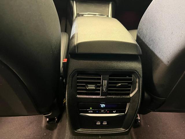 Photo of 2024 Gray BMW 330