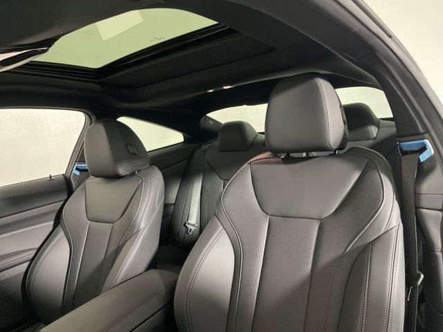 Photo of 2026 Green Metallic BMW 430
