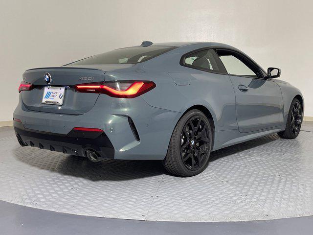 Photo of 2026 Green Metallic BMW 430