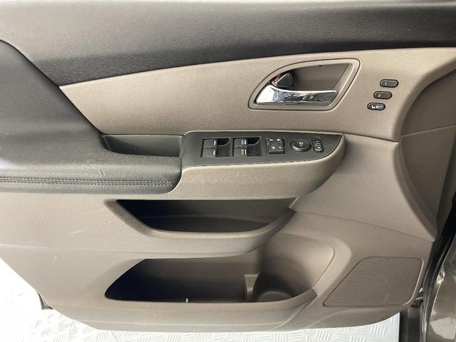 Photo of 2014 Gray Honda Odyssey