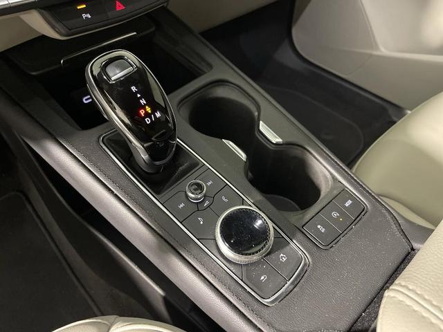 Photo of 2022 Stellar Black Metallic Cadillac XT4