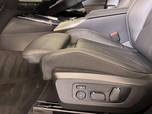 Photo of 2025 Tanzanite Blue II Metallic BMW X3